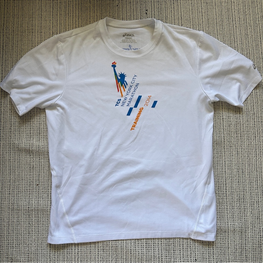 Asics TCS 2014 NYC Marathon Men's Performance Training Short Sleeve Shirt Medium
